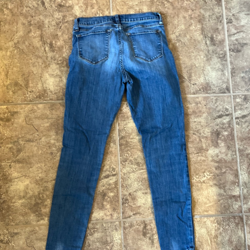 Old Navy Women's Skinny Jeans in Deep Blue
